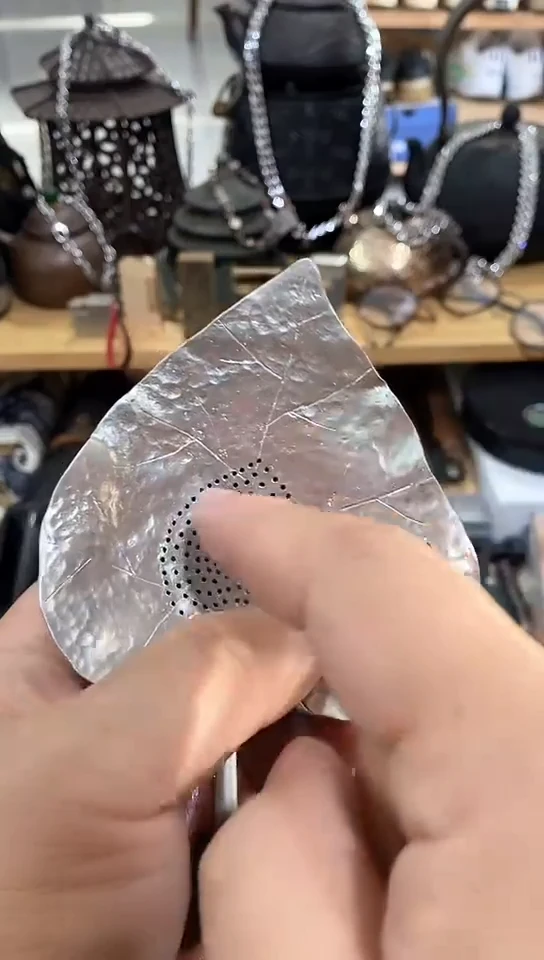 瓷片闪购商品  如图所示