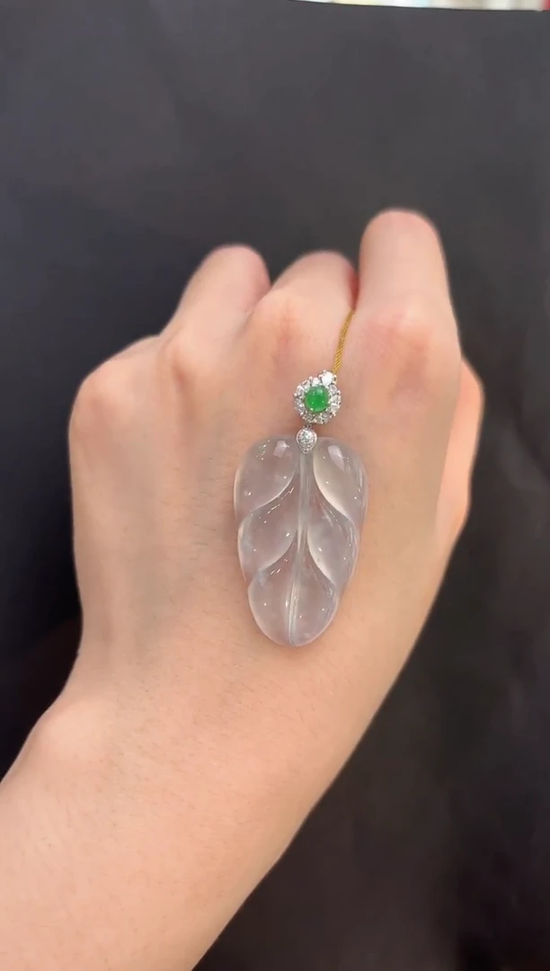 吊坠(不含链)18K金镶嵌翡翠金枝玉叶吊坠多人不退不换