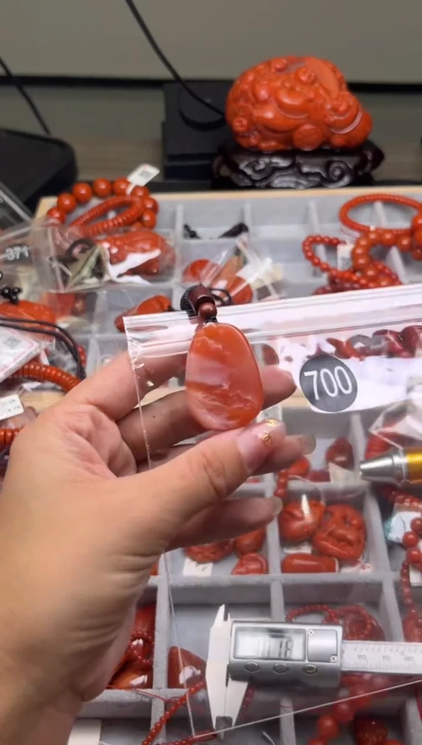 【闪购商品】南红玛瑙珠宝奇石未镶嵌700