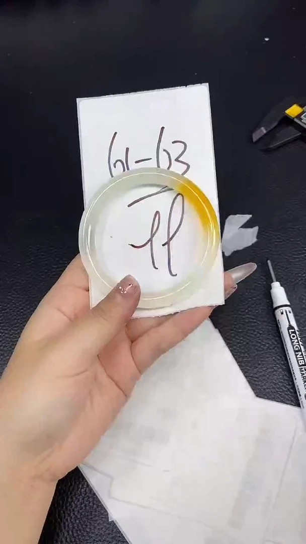 未镶嵌手镯石英质玉时尚手镯时尚美人镯