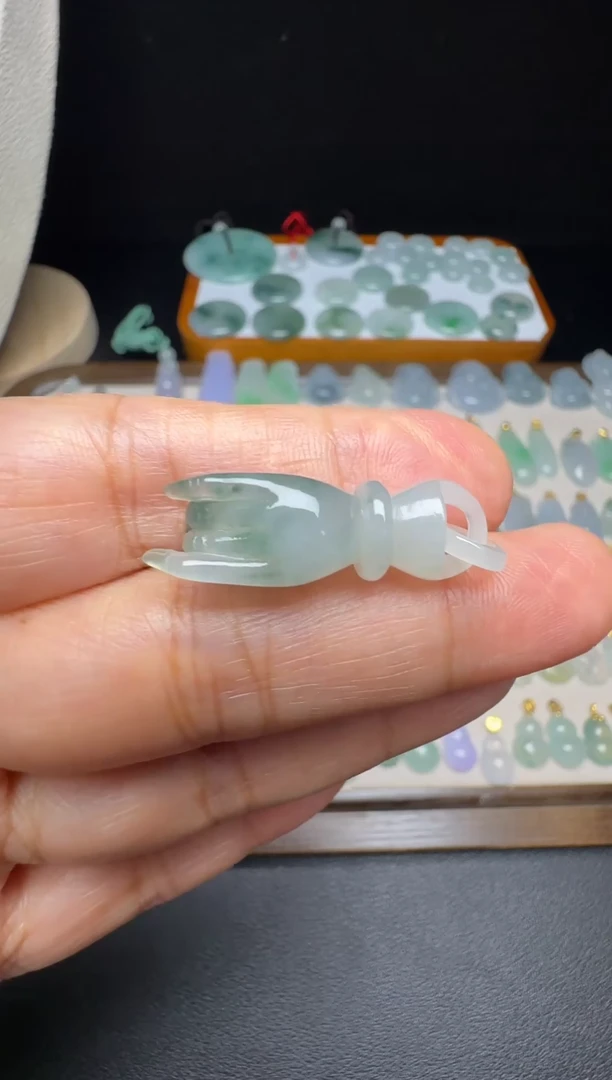 翡翠未镶嵌吊坠(不含链)冰飘花佛手