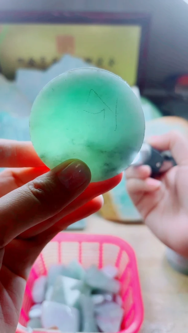 翡翠未镶嵌颈饰A货曹星512