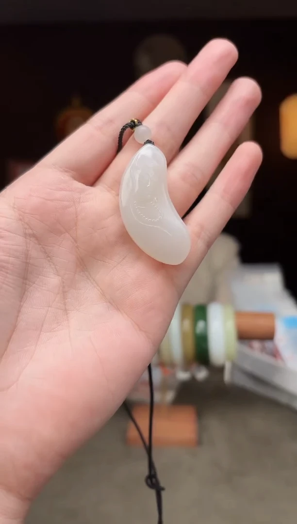 颈饰未镶嵌和田玉c11   观音