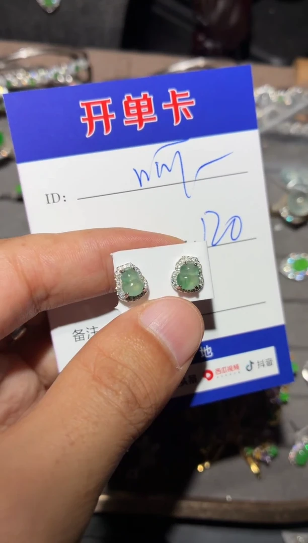 银S925镶嵌翡翠耳饰呵*呵向 呵呵呵