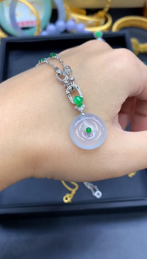 颈饰18K金镶嵌翡翠732-中国好珍宝