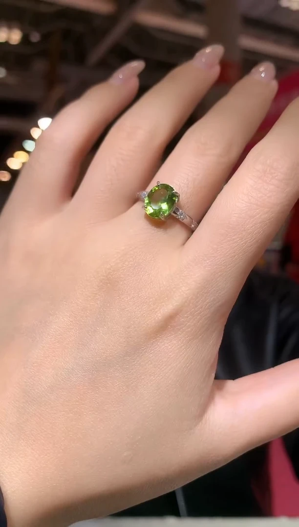 银S925镶嵌戒指橄榄石【宝石世家严选】