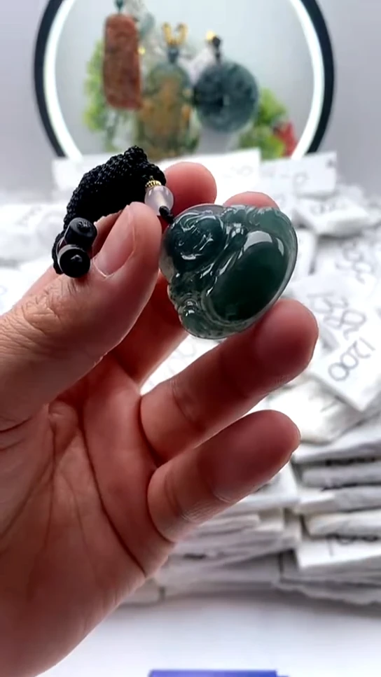 【闪购商品】翡翠颈饰未镶嵌佛公【品质一般能接受再拍】