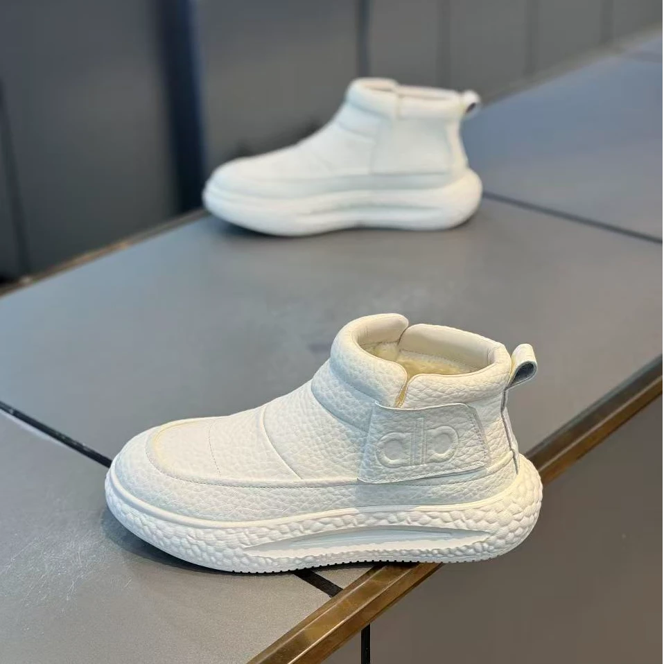 29-839【运动码】2025冬季加绒新款中帮保暖休闲时尚百搭舒适男潮鞋