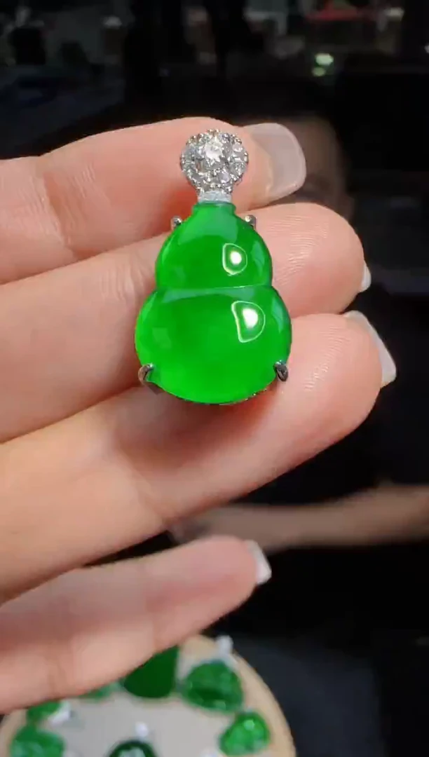 未镶嵌定制翡翠翡翠吊坠21