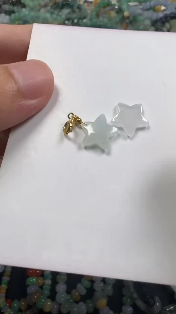 翡翠未镶嵌颈饰【闪购商品】 天然翡翠