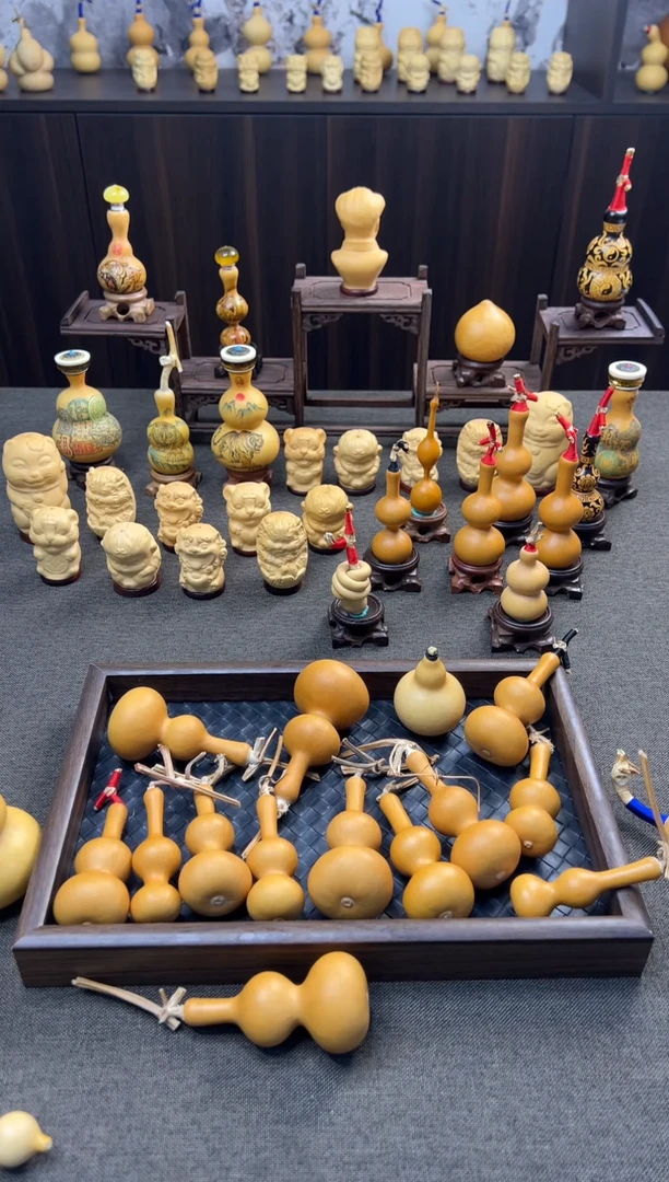 不***啥文玩葫芦桌面摆件