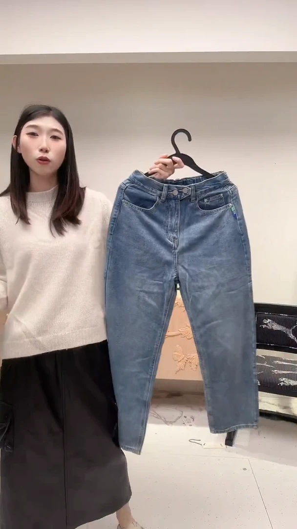 直筒牛仔薄毛牛仔裤