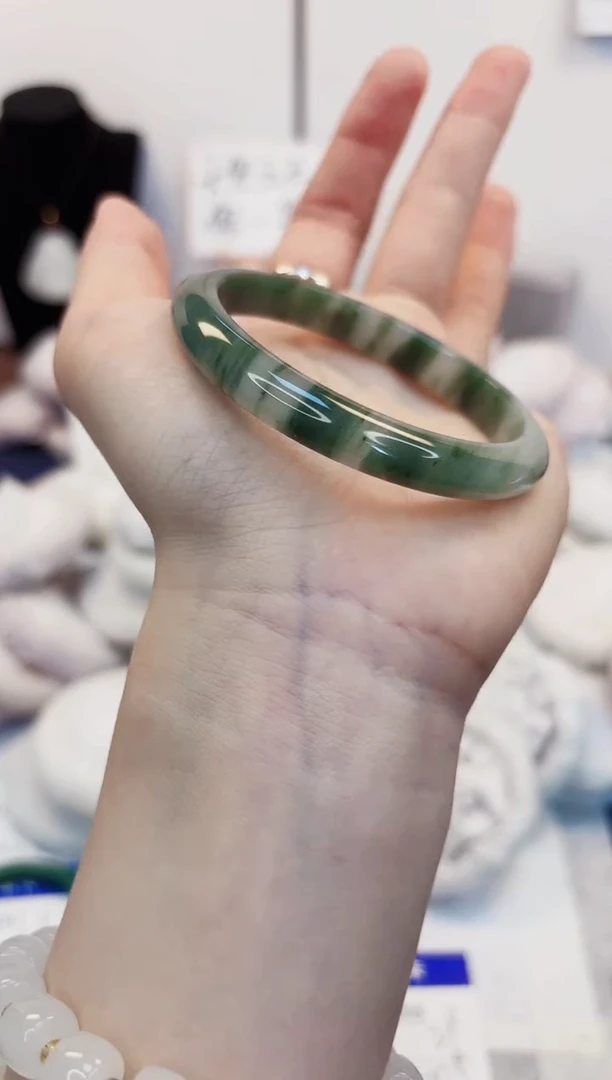 【闪购商品】石英质玉手镯未镶嵌398-天山翠54