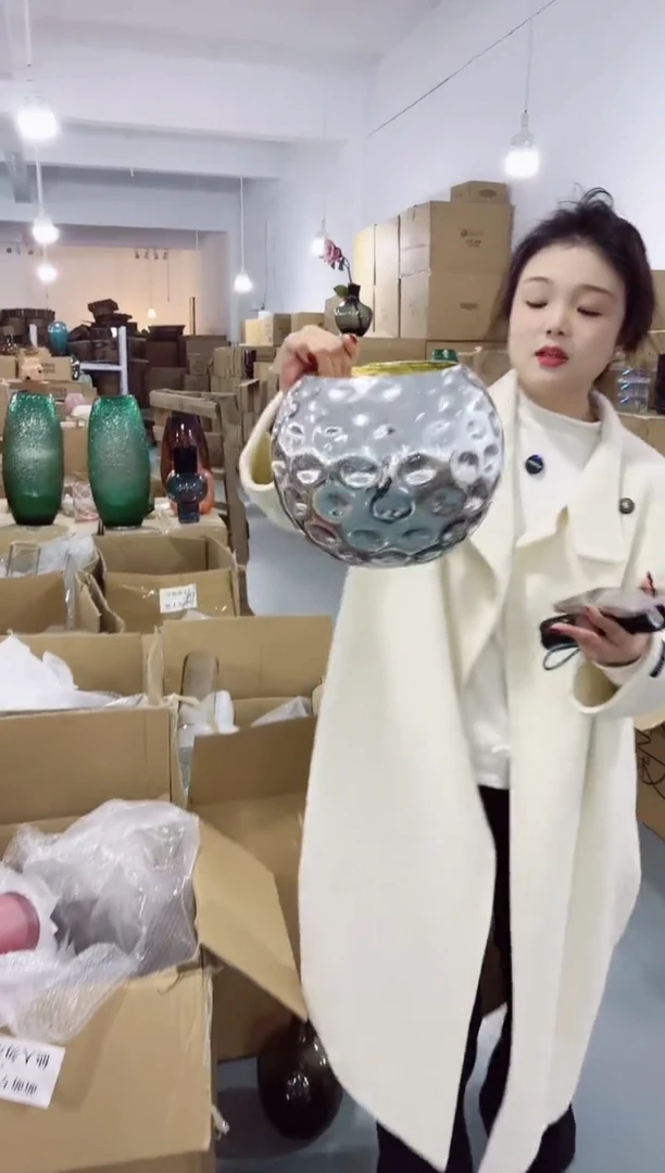 【闪购商品】玻璃私花主义花瓶厂-微瑕-D4FH