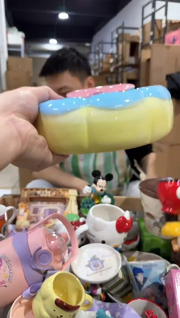 瓷片甜甜圈猫碗