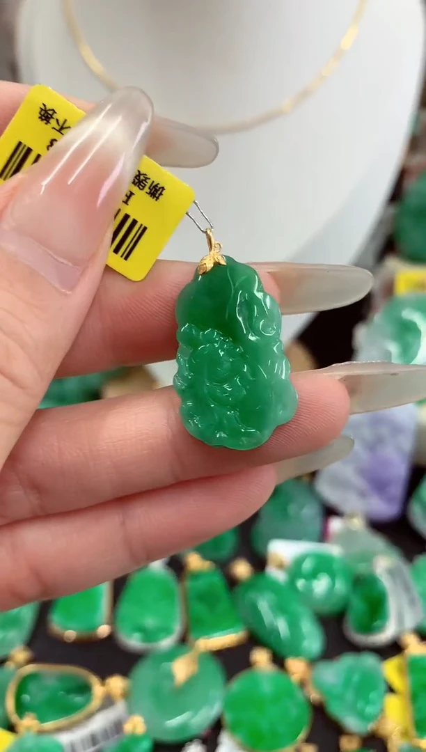 翡翠18K金镶嵌吊坠(不含链)挂件