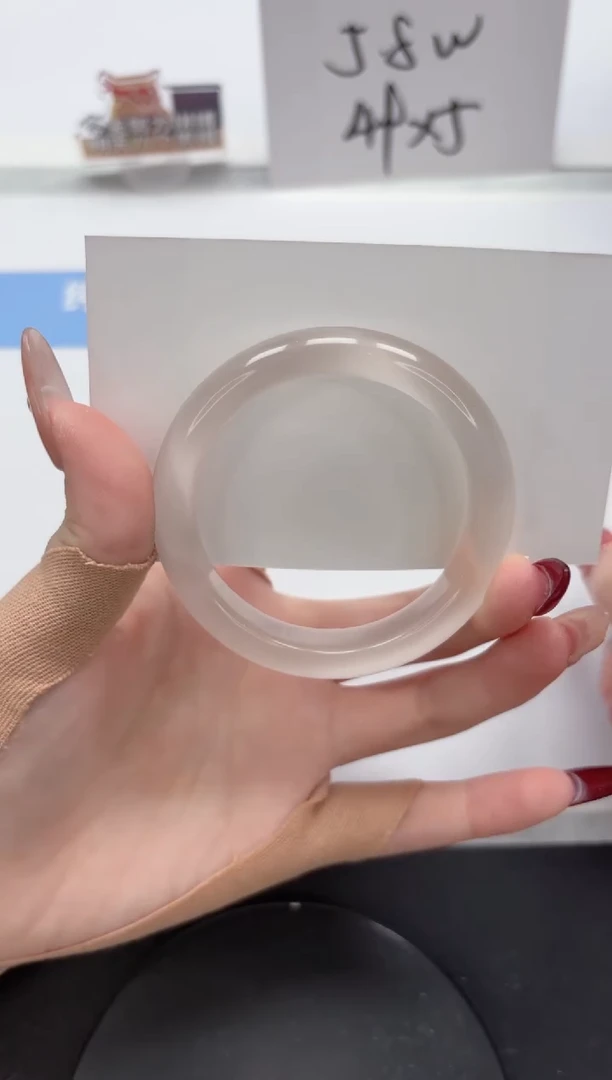 【闪购商品】石英质玉手镯未镶嵌A131-52.2