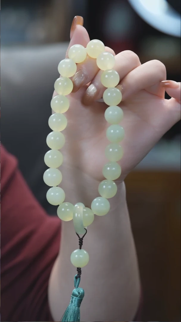 未镶嵌岫玉手持圆珠