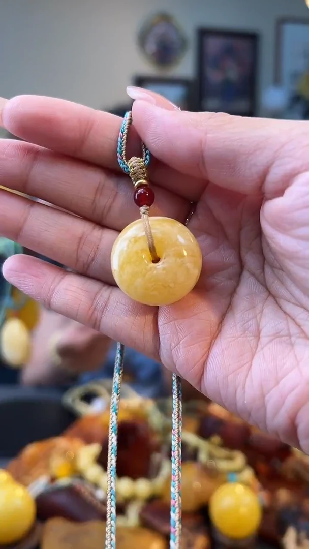 蜜蜡颈饰未镶嵌成品