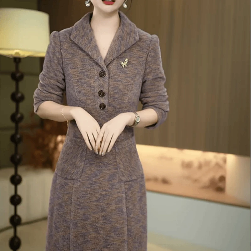 B588【连衣裙】2025冬季新款时尚气质小翻领保暖加厚上档次连衣裙