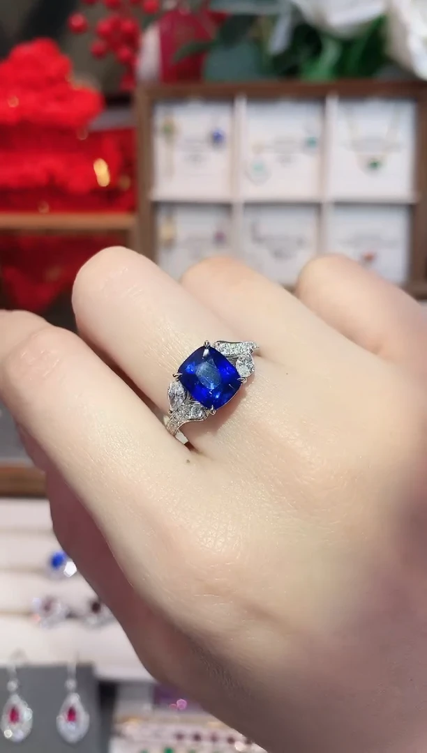 戒指蓝宝石18K金镶嵌2.92ct/天然宝石/七天无理由