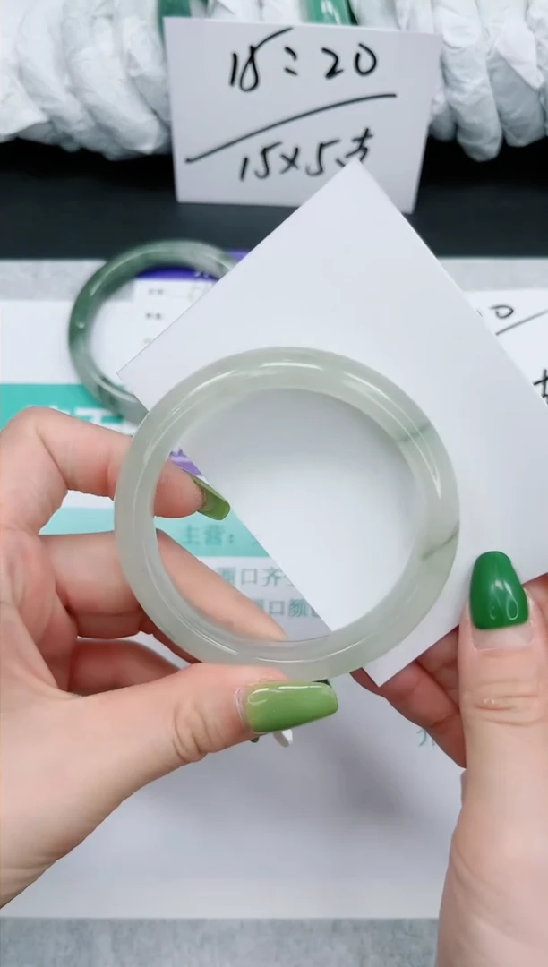 石英质玉手镯未镶嵌616-58.4