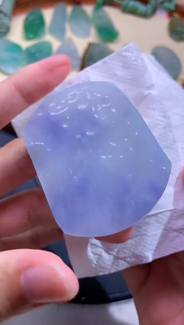 颈饰未镶嵌翡翠