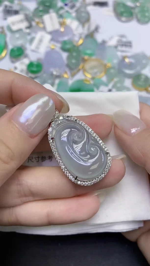 颈饰未镶嵌翡翠天然缅甸翡翠A货百元以上9元证书费自理