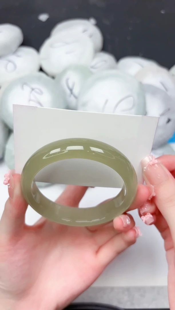 未镶嵌手镯石英质玉193-60.2