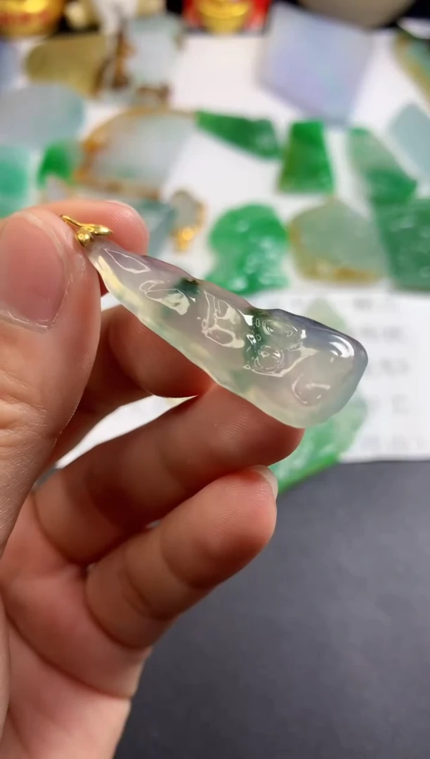 【闪购商品】翡翠吊坠(不含链)未镶嵌500