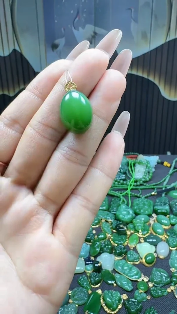 【闪购商品】和田玉吊坠(不含链)18K金镶嵌1