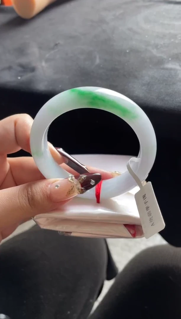 未镶嵌手镯翡翠三天鉴赏期