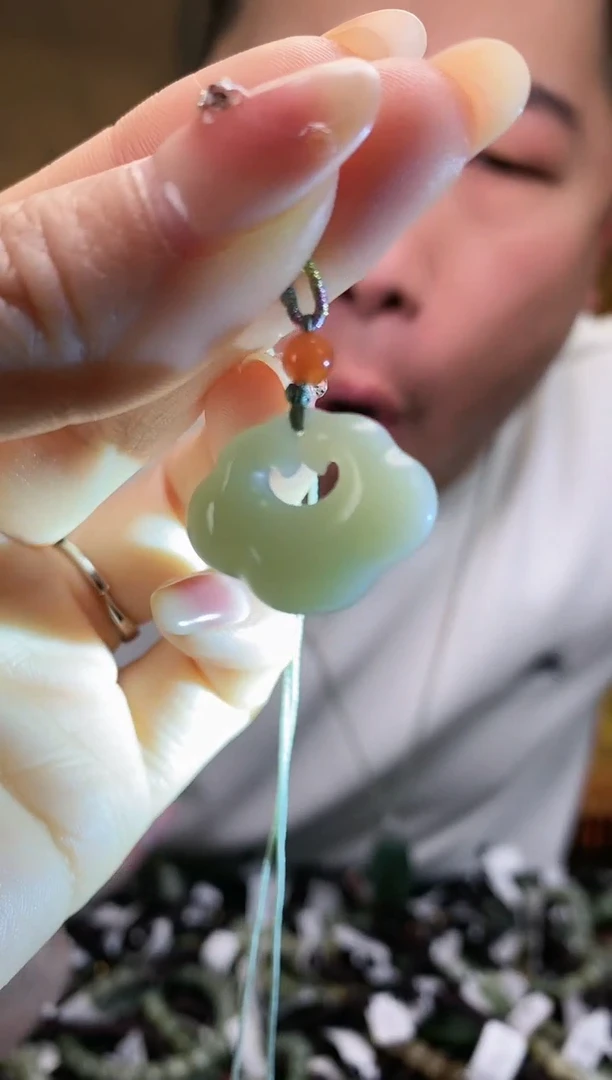 【闪购商品】和田玉颈饰未镶嵌多样性发货，拍一发一