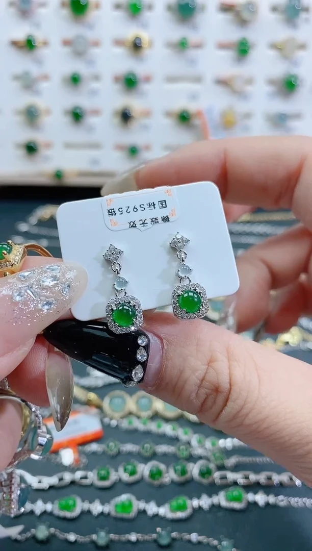 银S925镶嵌翡翠耳饰天然翡翠