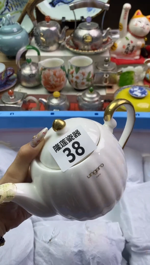 【闪购商品】瓷片隆莲瓷器欢迎大家