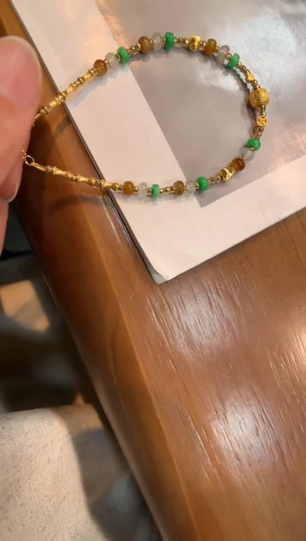 18K金镶嵌手链翡翠手链