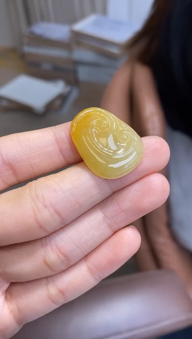 颈饰未镶嵌翡翠如意