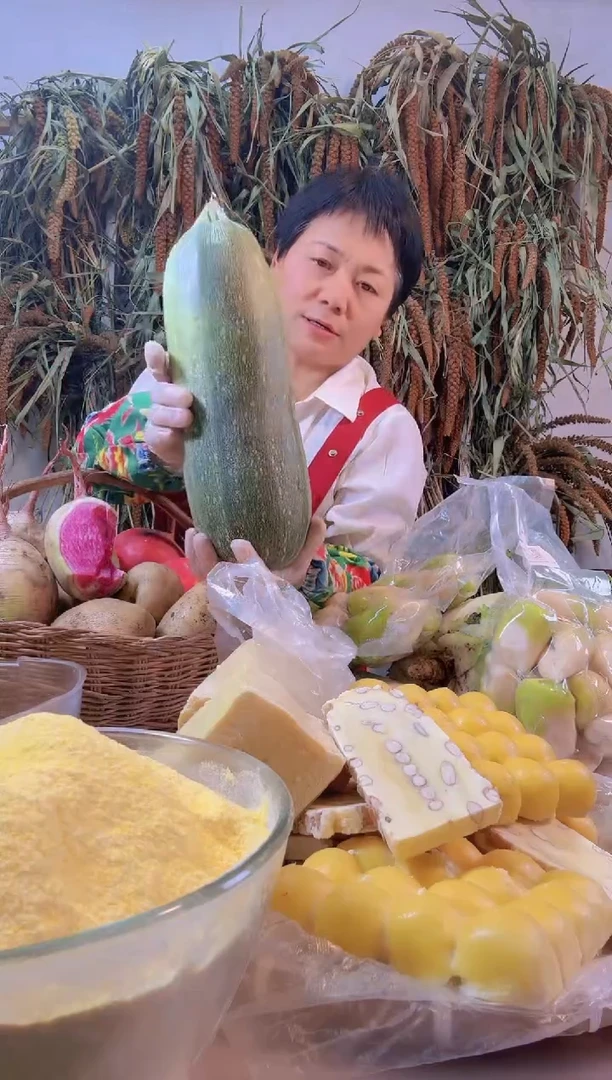 中国大陆3斤9左右角瓜1个