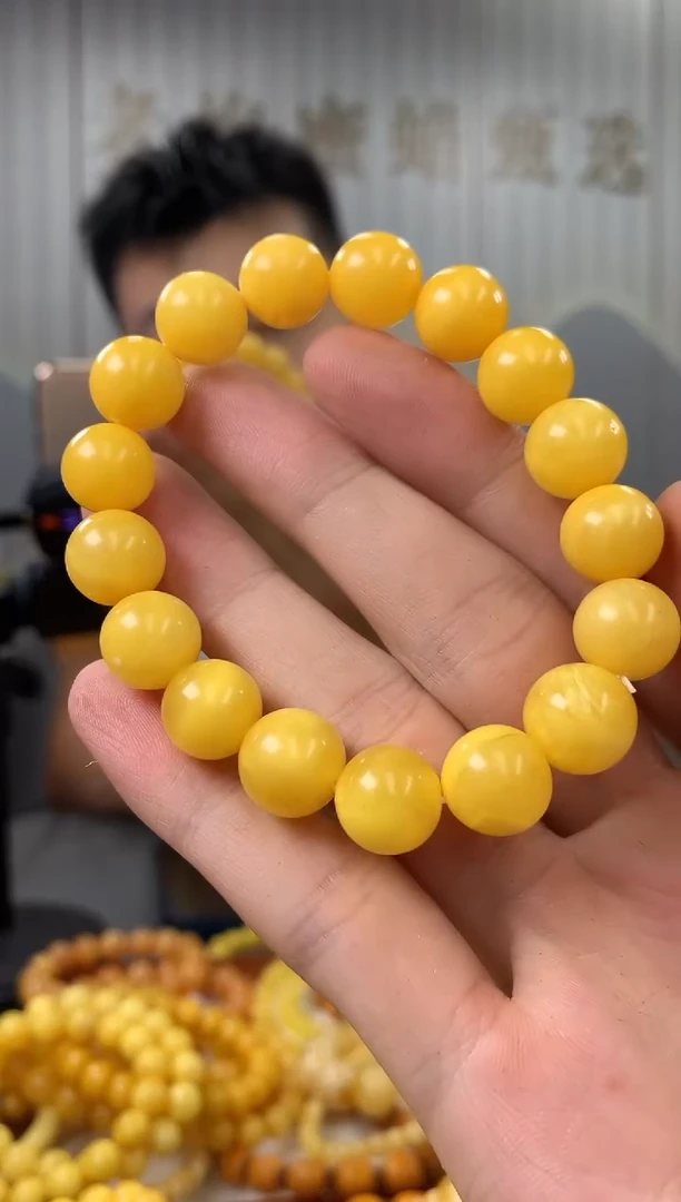 【闪购商品】琥珀裸石未镶嵌手串