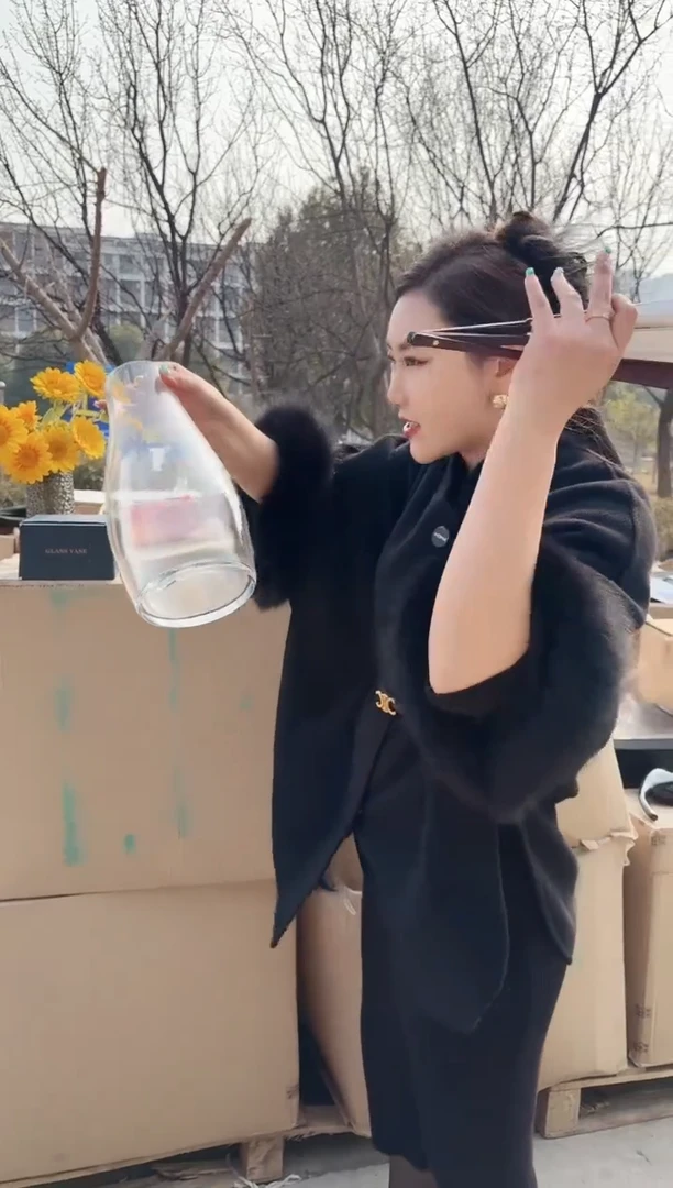 【闪购商品】玻璃祁祁-微瑕花瓶--MEXQL