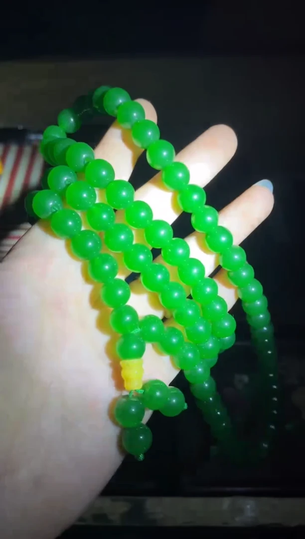 和田玉未镶嵌颈饰菠菜绿108颗项链1件卡1.0