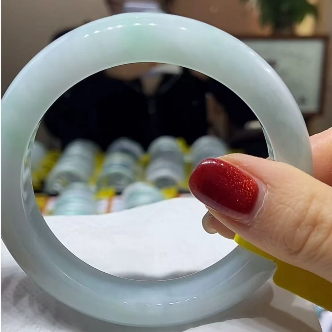 翡翠手镯 60 圈口