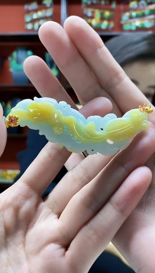 颈饰未镶嵌翡翠吊坠