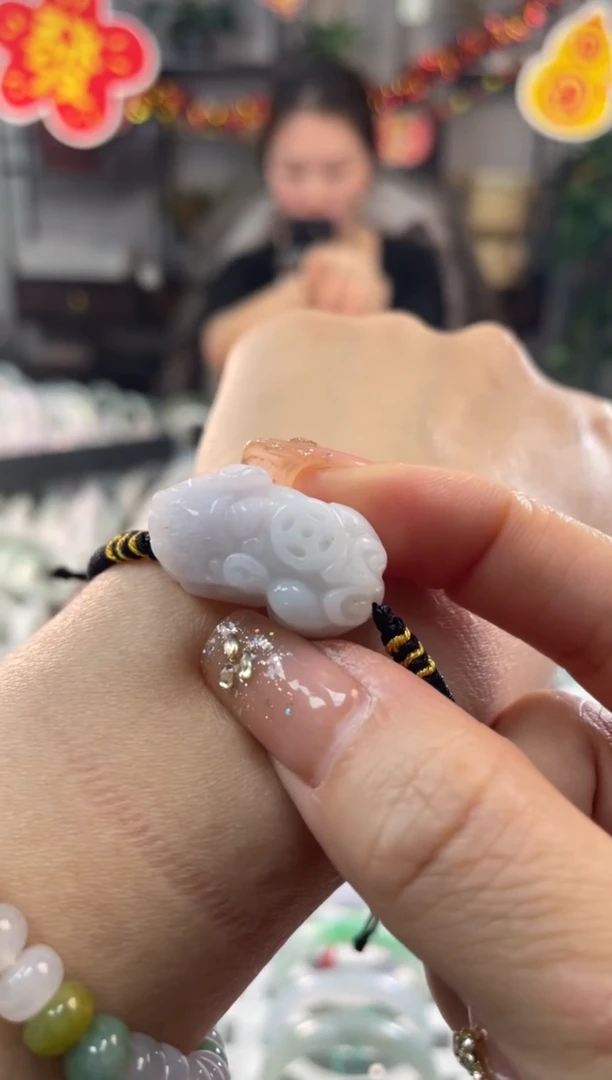 【闪购商品】翡翠手绳未镶嵌多样性发货 发一件