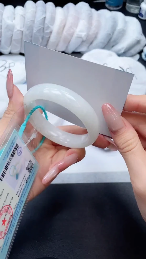 未镶嵌手镯和田玉6K86-54