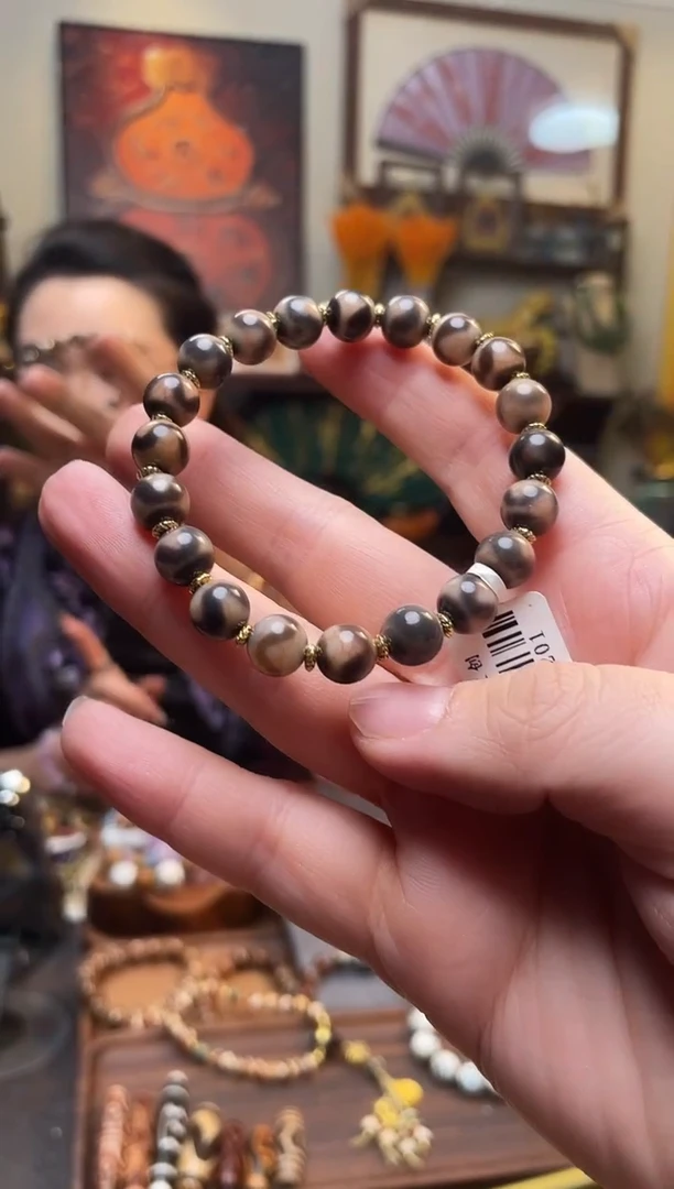 【闪购商品】库克吊坠0215-11千年虎虎手串