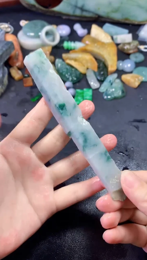 翡翠未镶嵌颈饰207天然翡翠