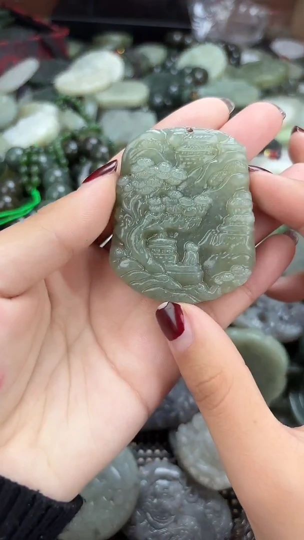 颈饰未镶嵌和田玉1