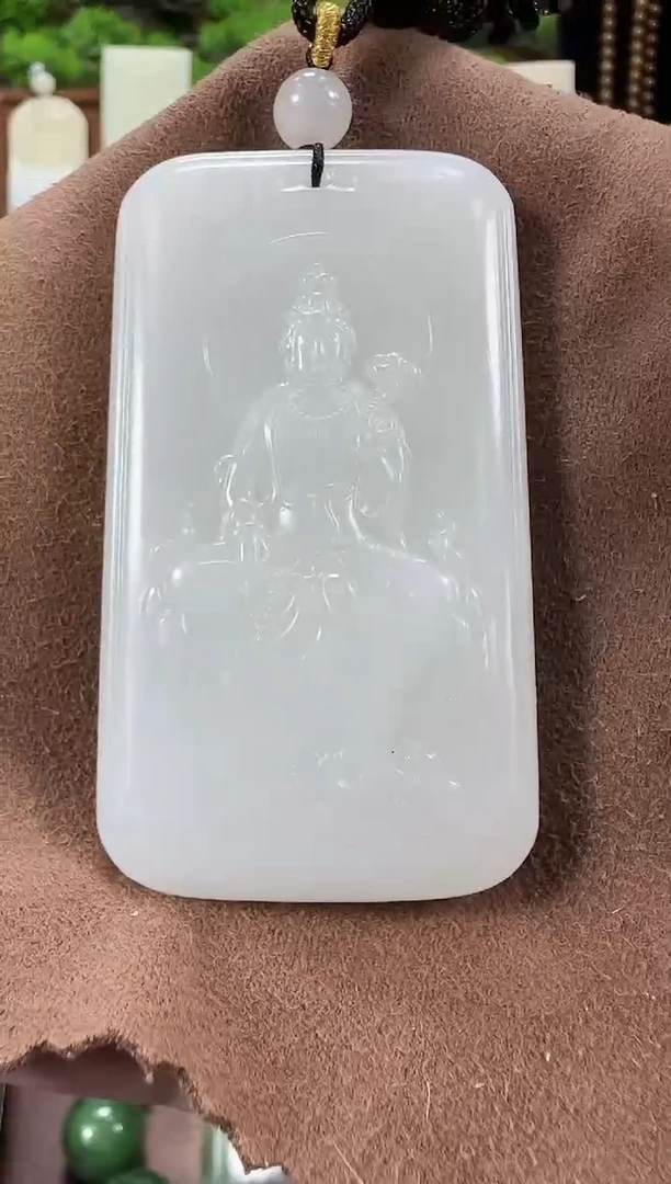 吊坠(赠链)未镶嵌和田玉75观音牌多样性发货发其一