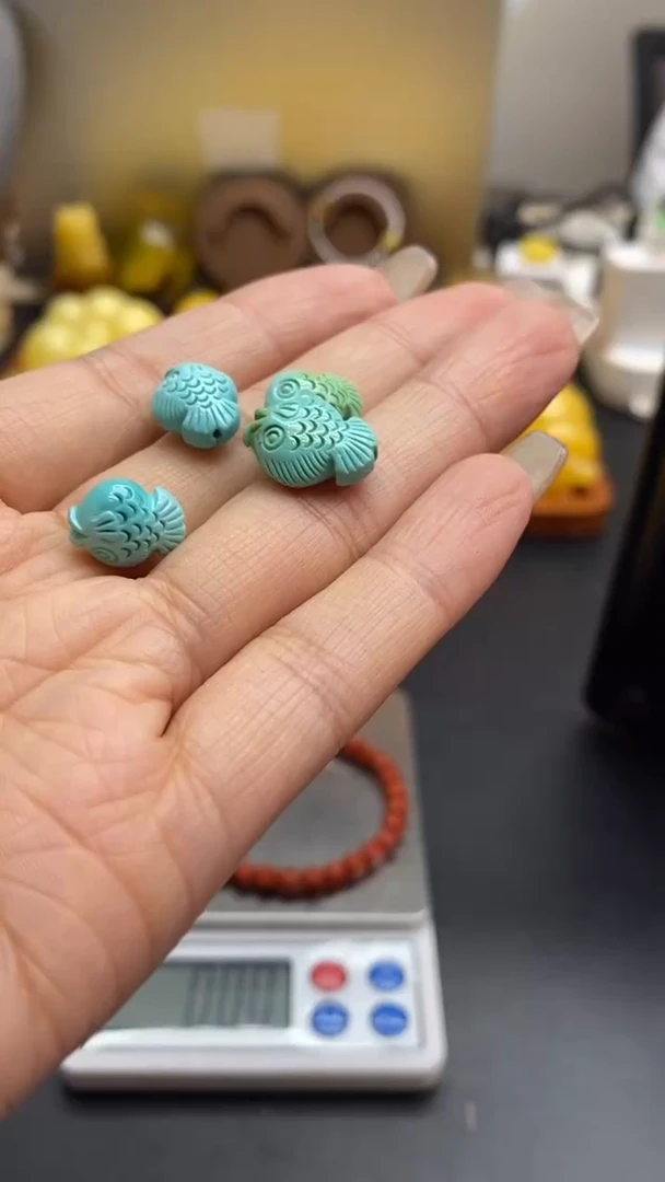 琥珀未镶嵌珠宝奇石阿***兜2977/6发4